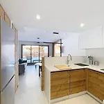 Large New Duplex, 10 People Mountain View & Terrace Apartment *