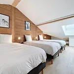 Large New Duplex, 10 People Mountain View & Terrace