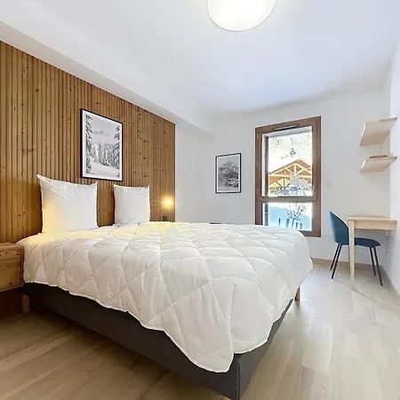 Large New Duplex, 10 People Mountain View & Terrace Apartment *