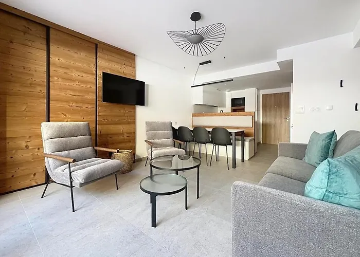 Апартаменты Large New Duplex, 10 People Mountain View & Terrace *