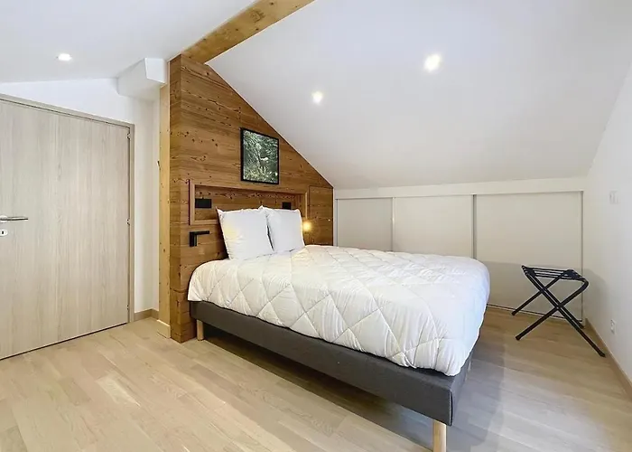 Large New Duplex, 10 People Mountain View & Terrace * Ла-Плань